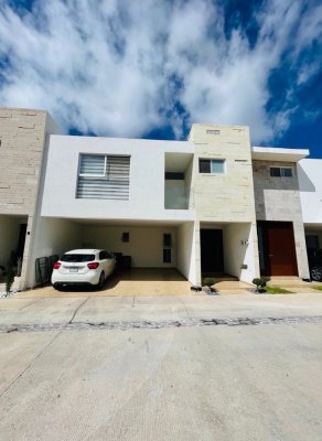 811 Avenida del Valle, Aguascalientes, 20326, ,3 Baño(s)Baño(s),Casa,Venta,Avenida del Valle,1272